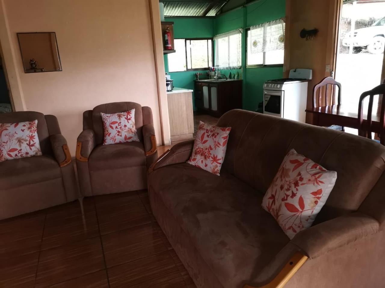 Bella Vista Guest House Turrialba Eksteriør bilde